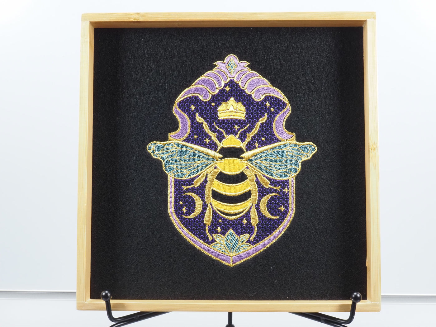 Bee Shield Purple Dicetray
