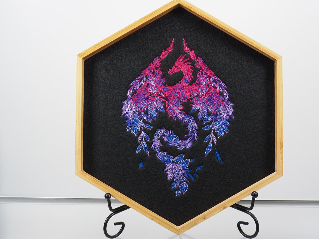 Laubdrache - Bi-Pride Dicetray