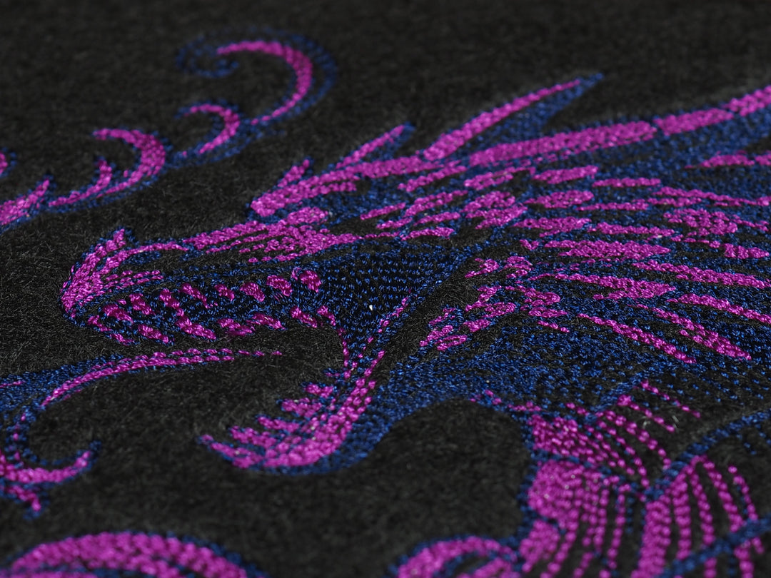 Dunkler chromatischer Drache