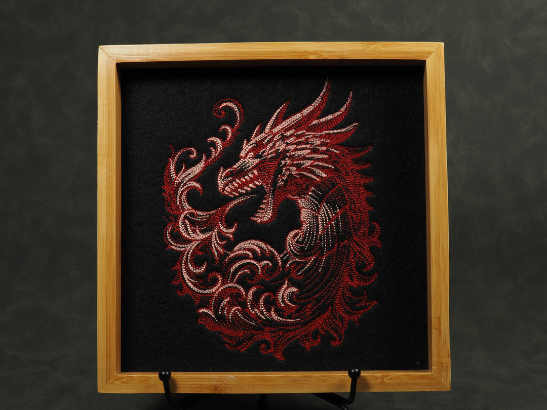 Roter Chromatischer Drache Dicetray