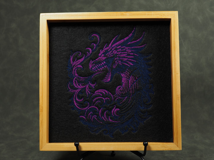 Dunkler chromatischer Drache