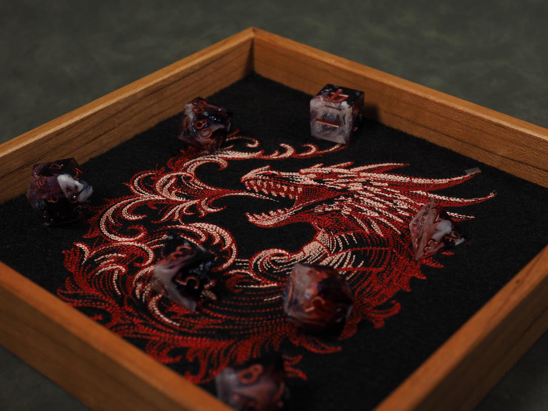 Roter Chromatischer Drache Dicetray
