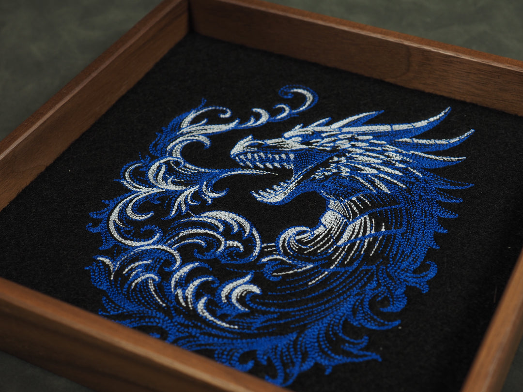 Blauer Chromatischer Drache Dicetray