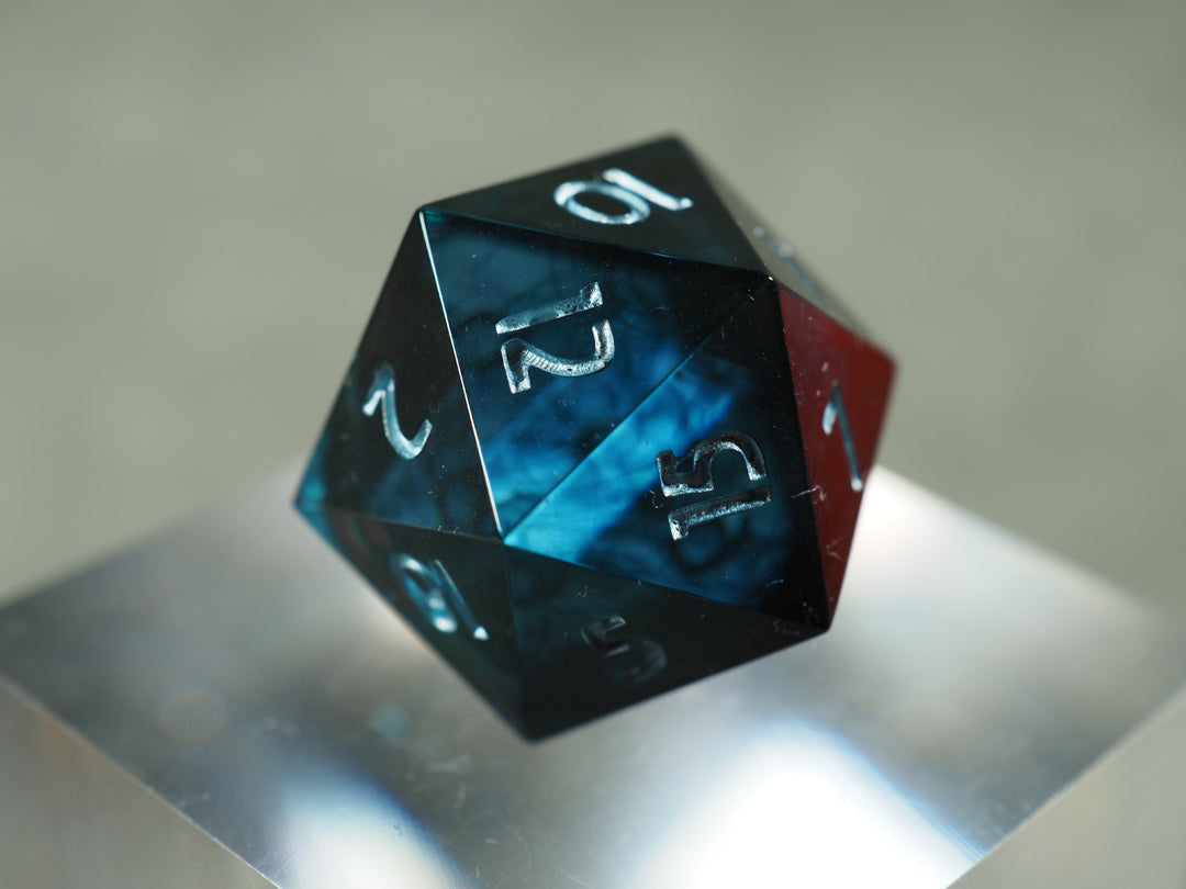 Schwärze der tiefen See